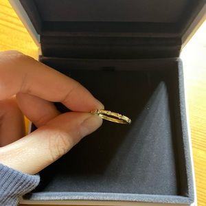 People's jewllers 10k gold ring with 5 diamonds size 7